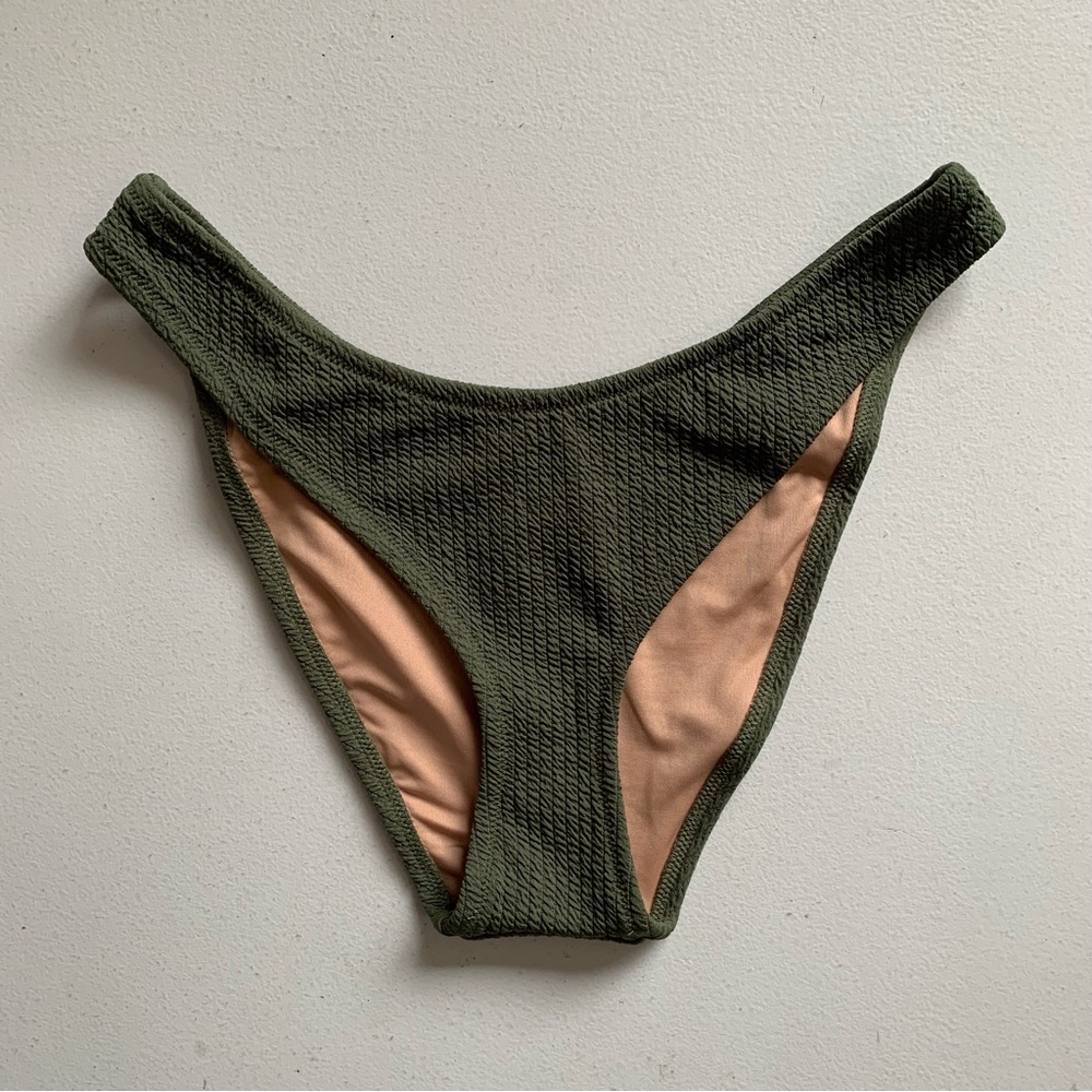 J Crew Green Textured Curved Waist Cheeky Bikini Bottom Size Small Swimwear NWT